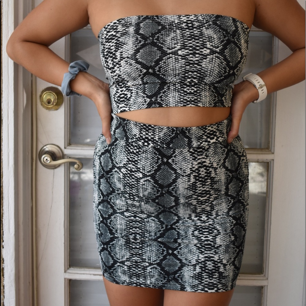 Two-piece set